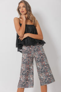 Straight-leg pants with floral print