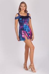 Tight satin dress with tropical print